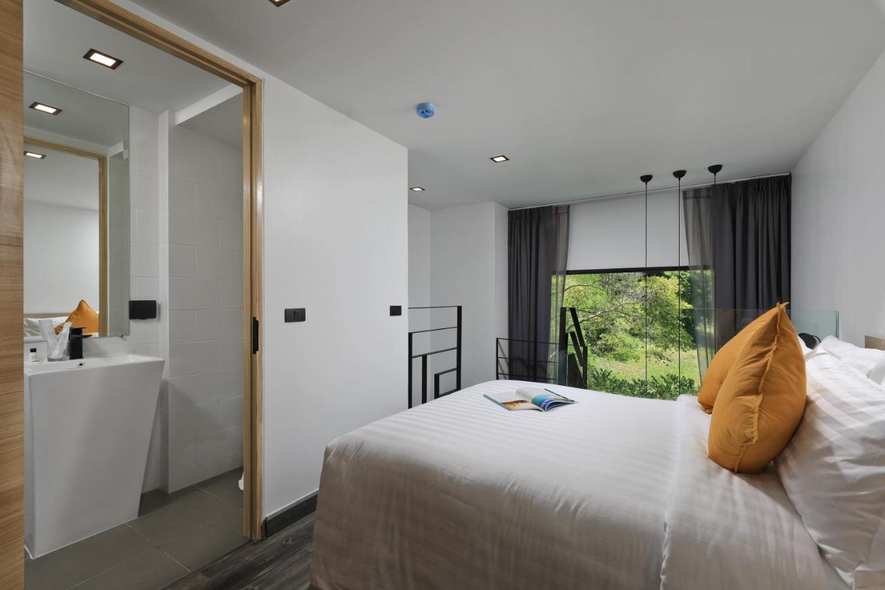 Utopia Naiharn Nai Harn Exterior photo